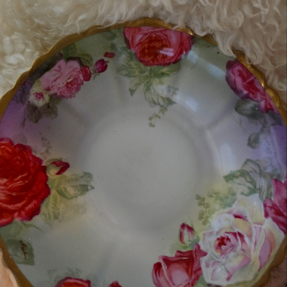 Beautiful Floral bowl mint 💚 and pastels 🌼 🌸  🌹 No Chips or cracks Austria